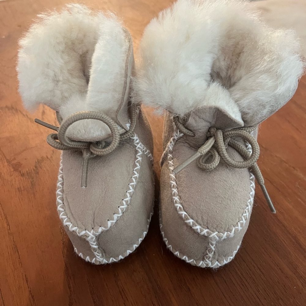 Baby Booties - Picture 2 of 4
